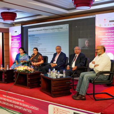 Women Symposium 81